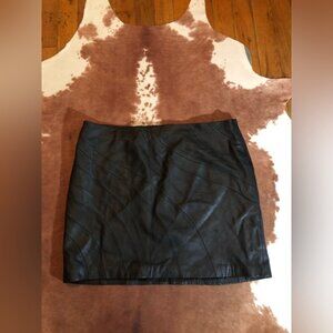Lane Bryant plus size leather skirt size 26100% leather out shell